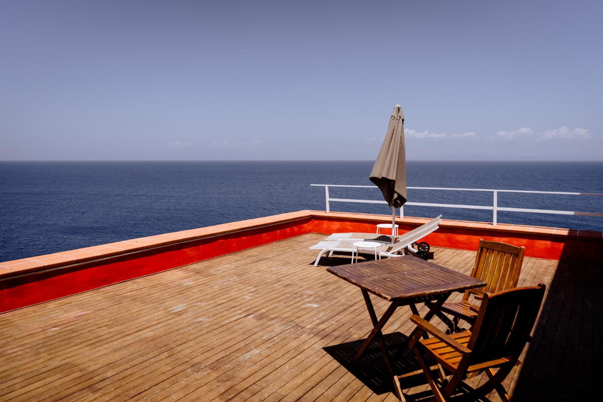 Resort Faro Di Punta Fenaio Campese  Dış mekan fotoğraf