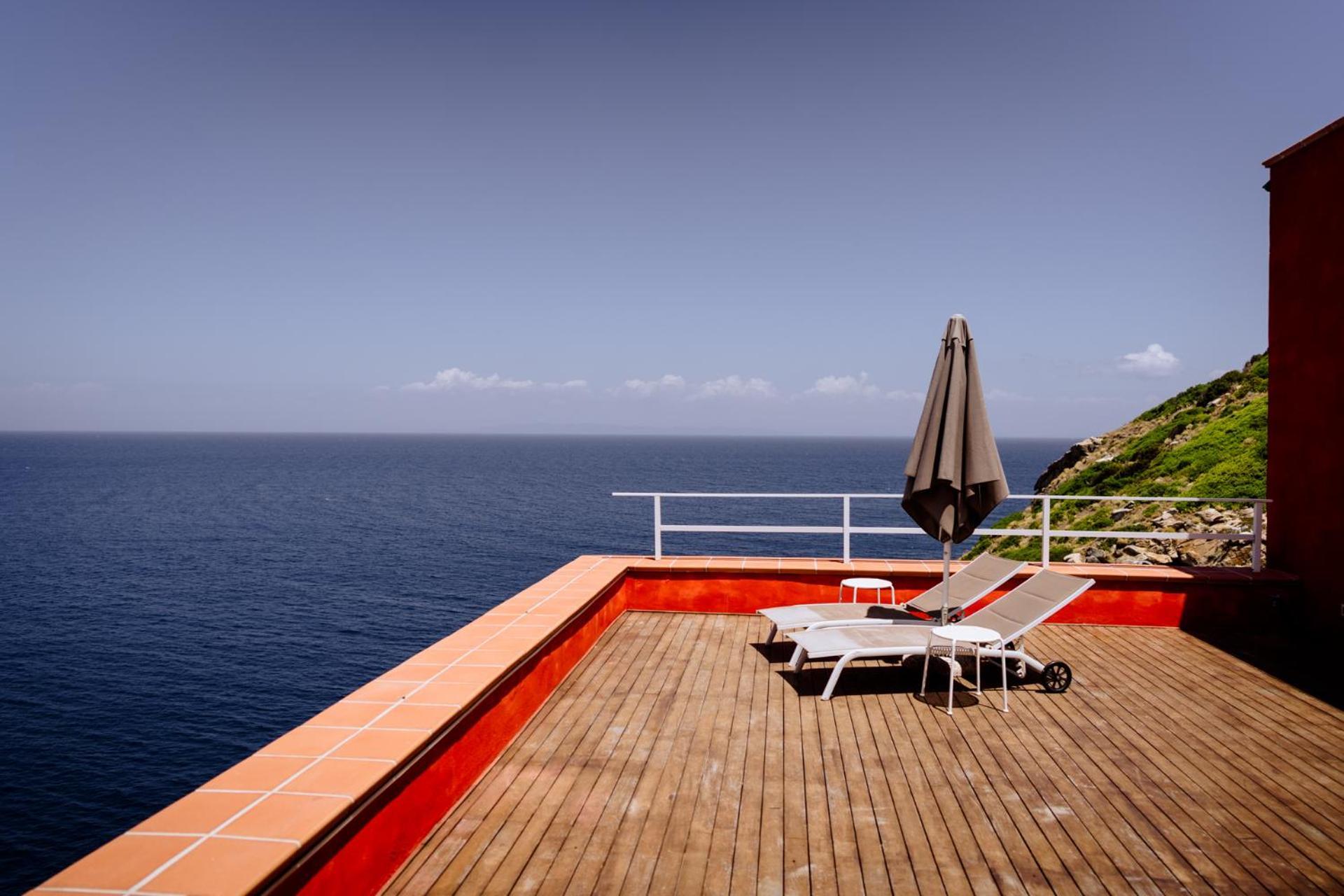 Resort Faro Di Punta Fenaio Campese  Dış mekan fotoğraf